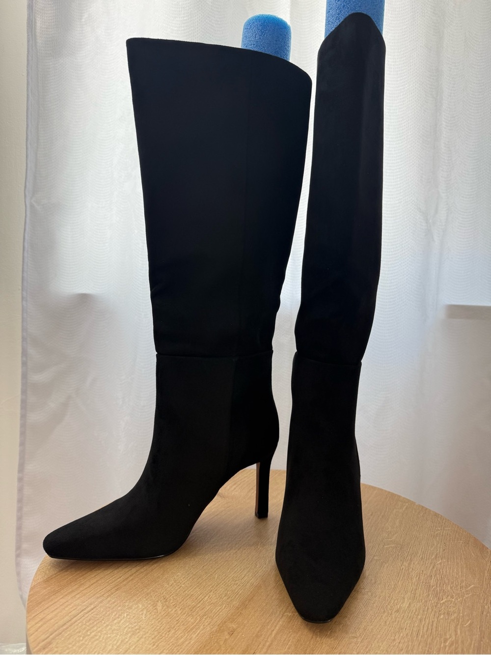Elegant Black Knee-High Stiletto Boots — Classic Women's Heeled Boots